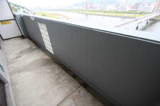 バルコニー　※別部屋の写真です