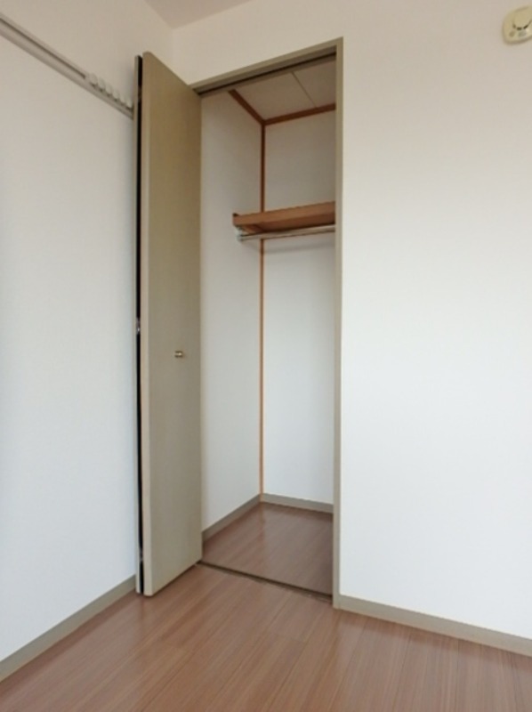 収納　図面と現状に相違がある場合には現状を優先