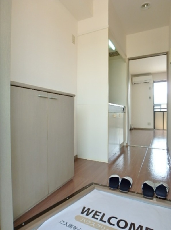 玄関　図面と現状に相違がある場合には現状を優先