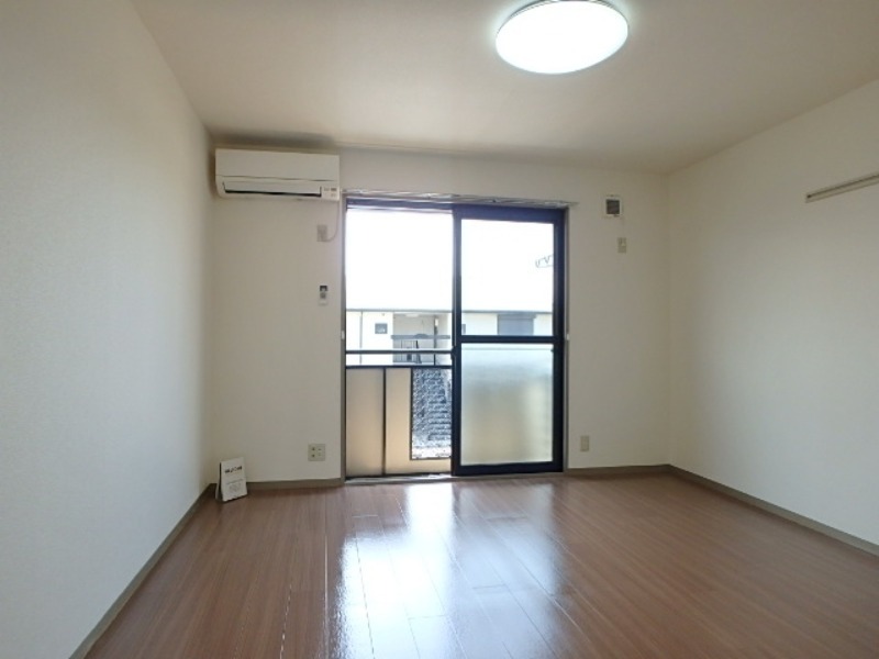 居室・リビング　図面と現状に相違がある場合には現状を優先