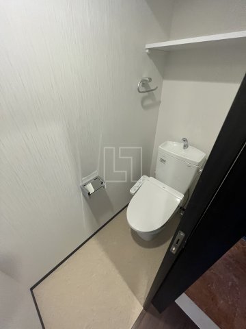 トイレ　プレジオ九条　温水洗浄便座