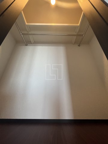 収納　プレジオ九条　クローゼット