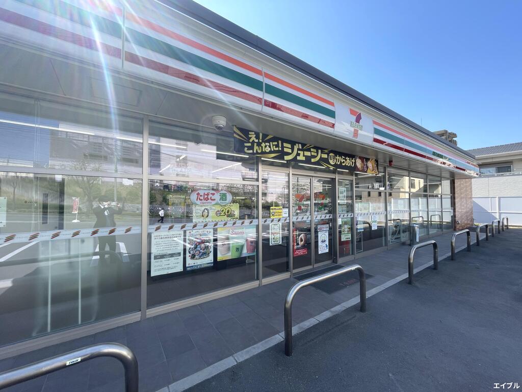 コンビニ　セブンイレブン筑紫野美しが丘南店（コンビニ）まで510m