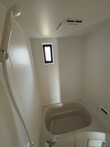 バス・シャワールーム　お風呂で日々の疲れを落としましょう