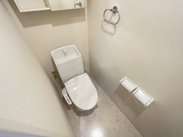 バス・シャワールーム　同メーカー施工の類似物件写真です。