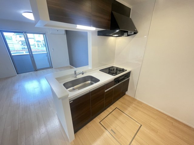 キッチン　同メーカー施工の類似物件写真です。