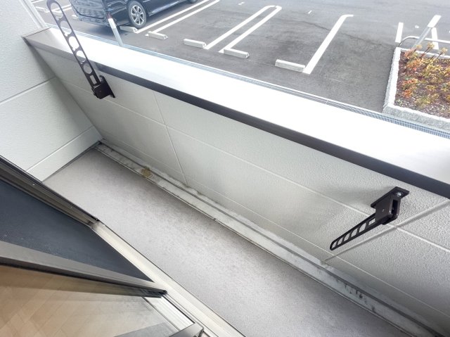 バルコニー　同メーカー施工の類似物件写真です。