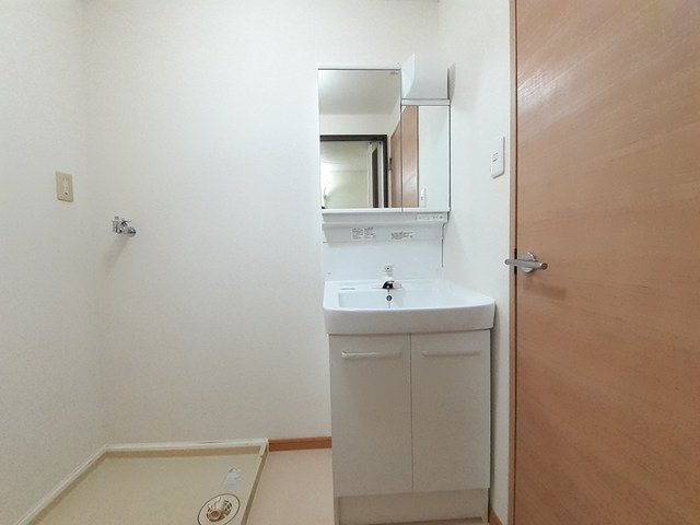 洗面設備　忙しい朝には欠かせない洗面所です