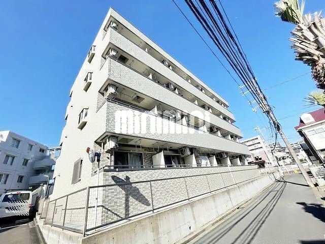 建物外観　バス停まで徒歩２分