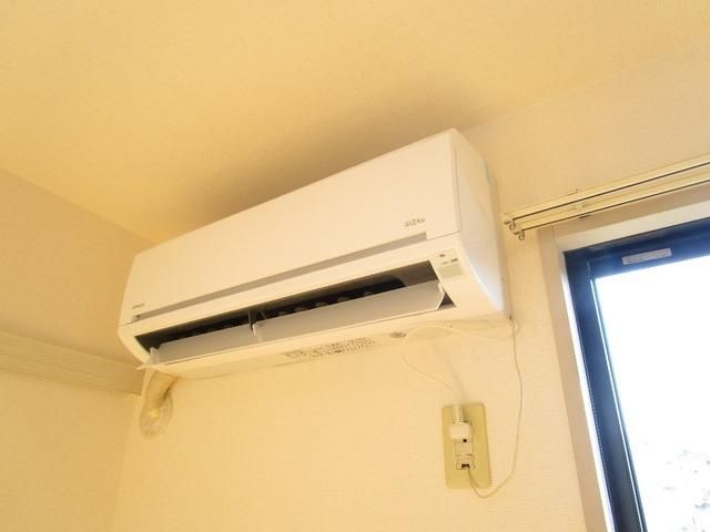 その他　★エアコン★