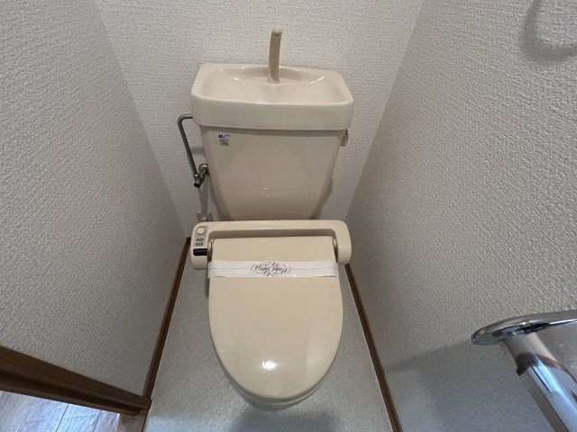 トイレ　落ち着いたトイレです