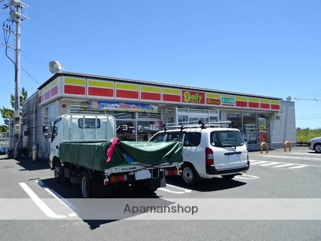 コンビニ　デイリーヤマザキ浜松小沢渡店（コンビニ）まで709m