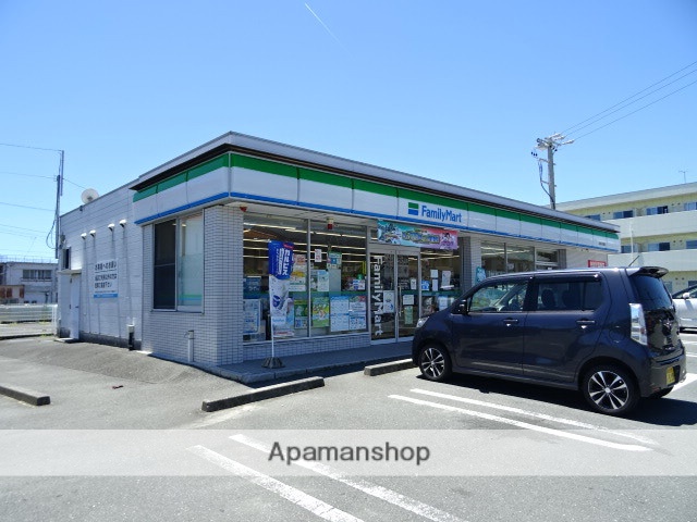 コンビニ　ファミリーマート浜松小沢渡店（コンビニ）まで1030m