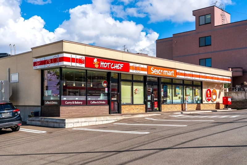 コンビニ　セイコーマート山の手4条店（コンビニ）まで182m