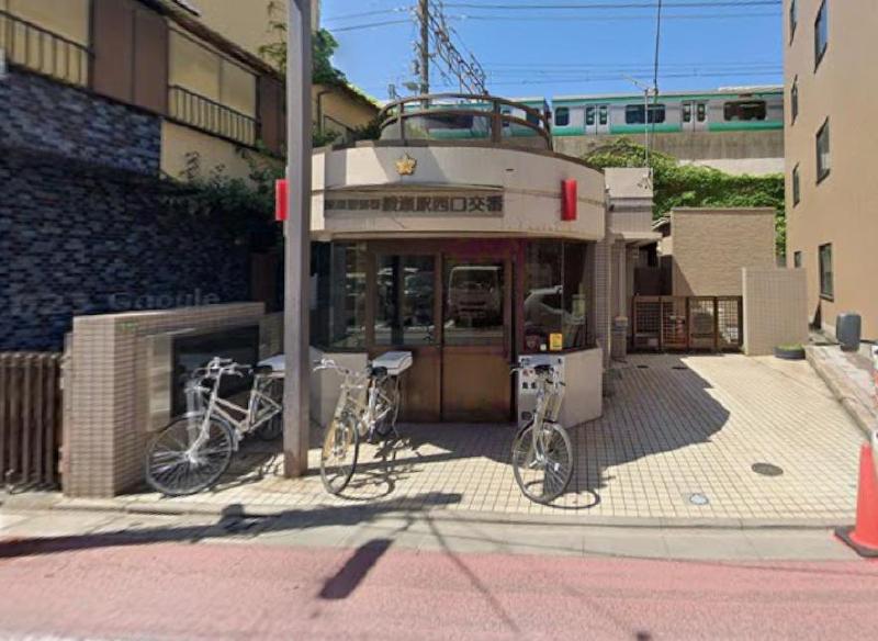 警察署・交番　綾瀬警察署綾瀬駅西口交番（警察署・交番）まで110m