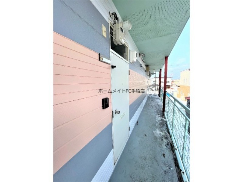 エントランス　玄関入り口です♪