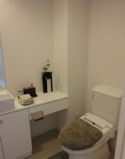 トイレ　別号室参考写真