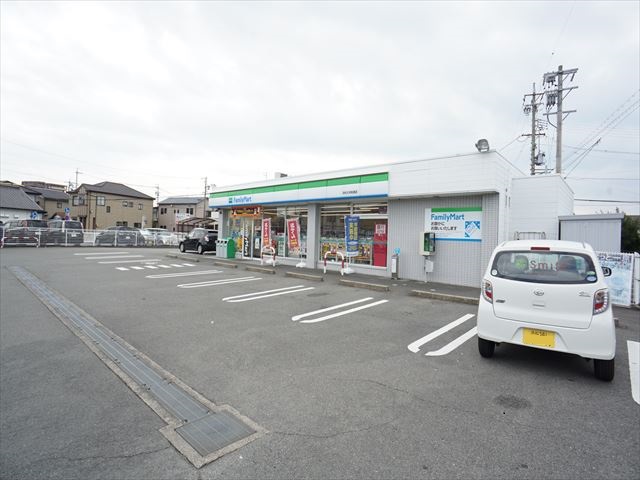 コンビニ　ファミリーマート　浜松大浜街道店（コンビニ）まで486m