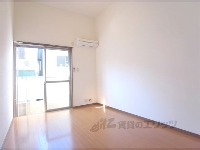 居室・リビング　居室