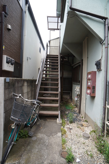 エントランス　エントランスを抜けると我が家です☆