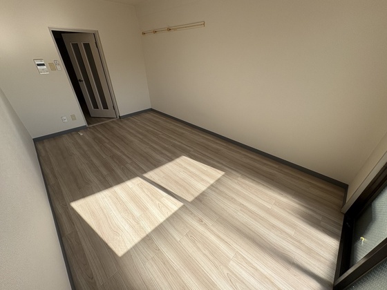 居室・リビング　※別部屋の写真です