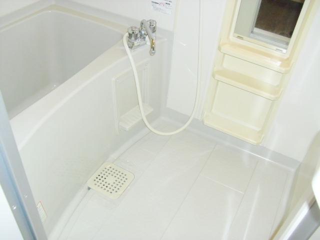 バス・シャワールーム　同物件別号室の写真です。