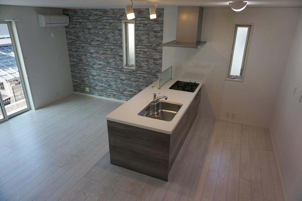 居室・リビング　写真は別号室のものです。