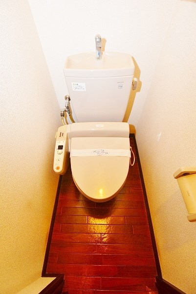 トイレ　★温水洗浄便座トイレ★