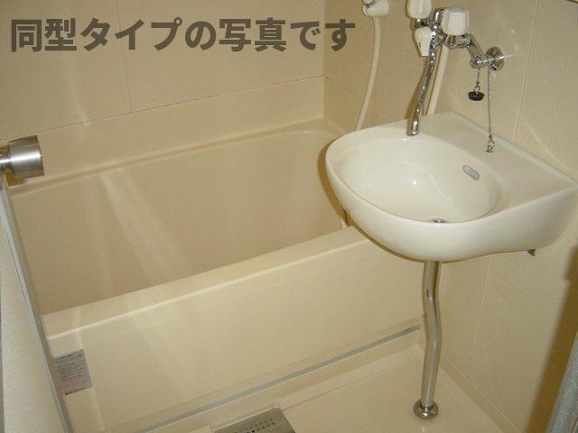 バス・シャワールーム　ユニットバス（イメージ）