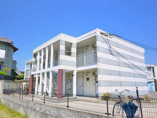 建物外観　落ち着いた雰囲気の外観です