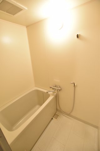 バス・シャワールーム　別号室画像。ご参考下さい