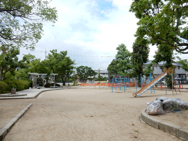 公園　西崎公園（公園）まで250m