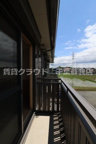 バルコニー　お洗濯にも便利なバルコニー付き