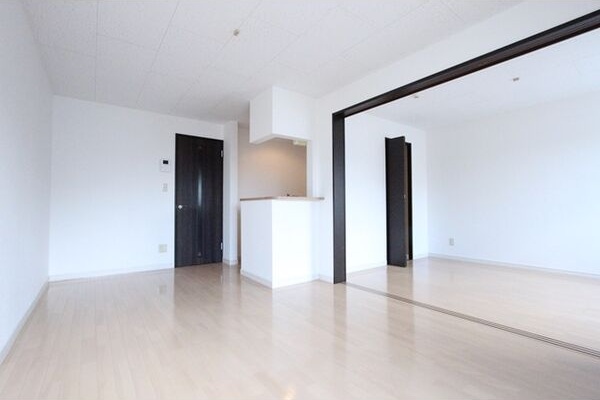 居室・リビング　☆10.3帖のリビングです！