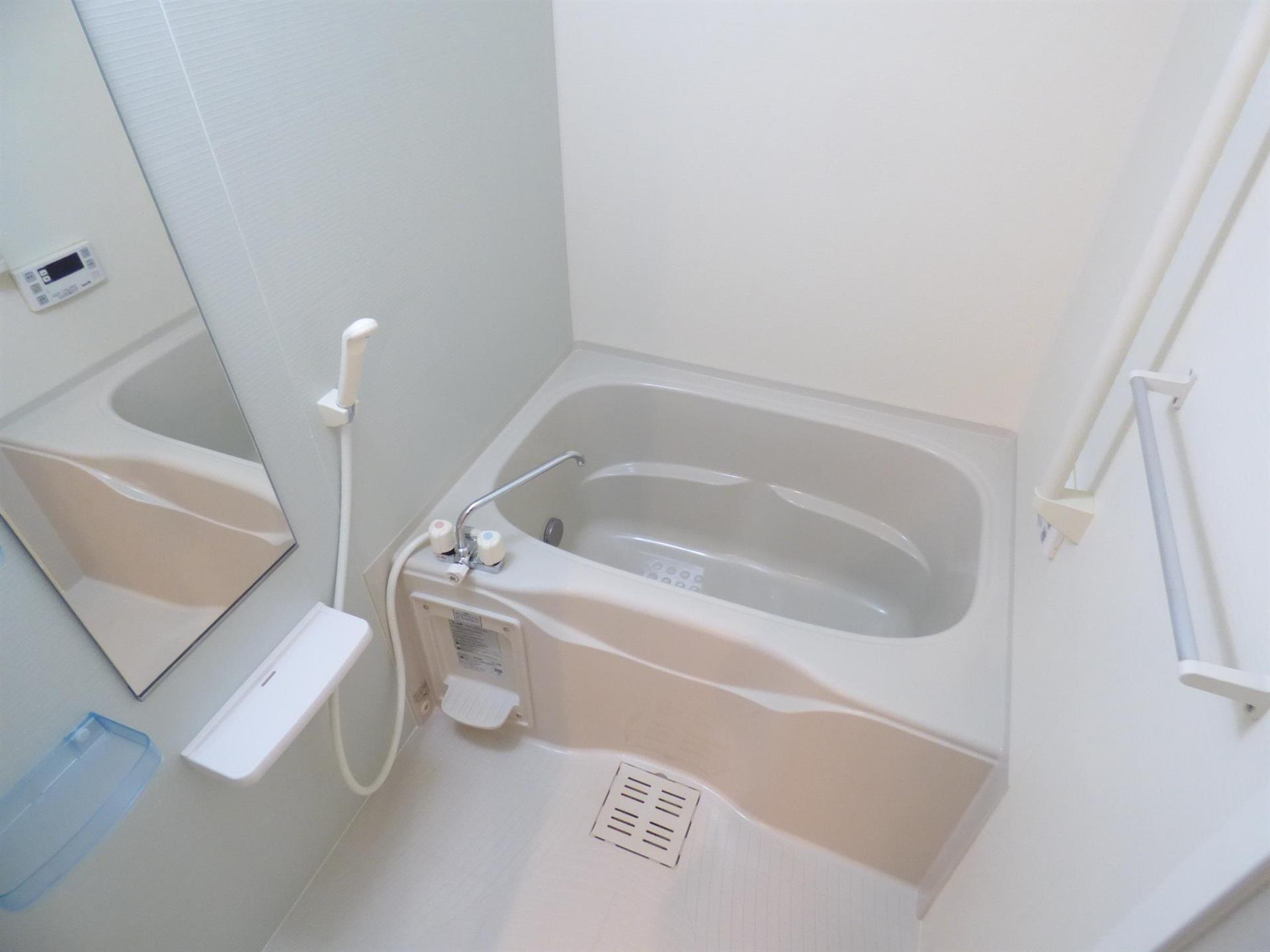 バス・シャワールーム　バス