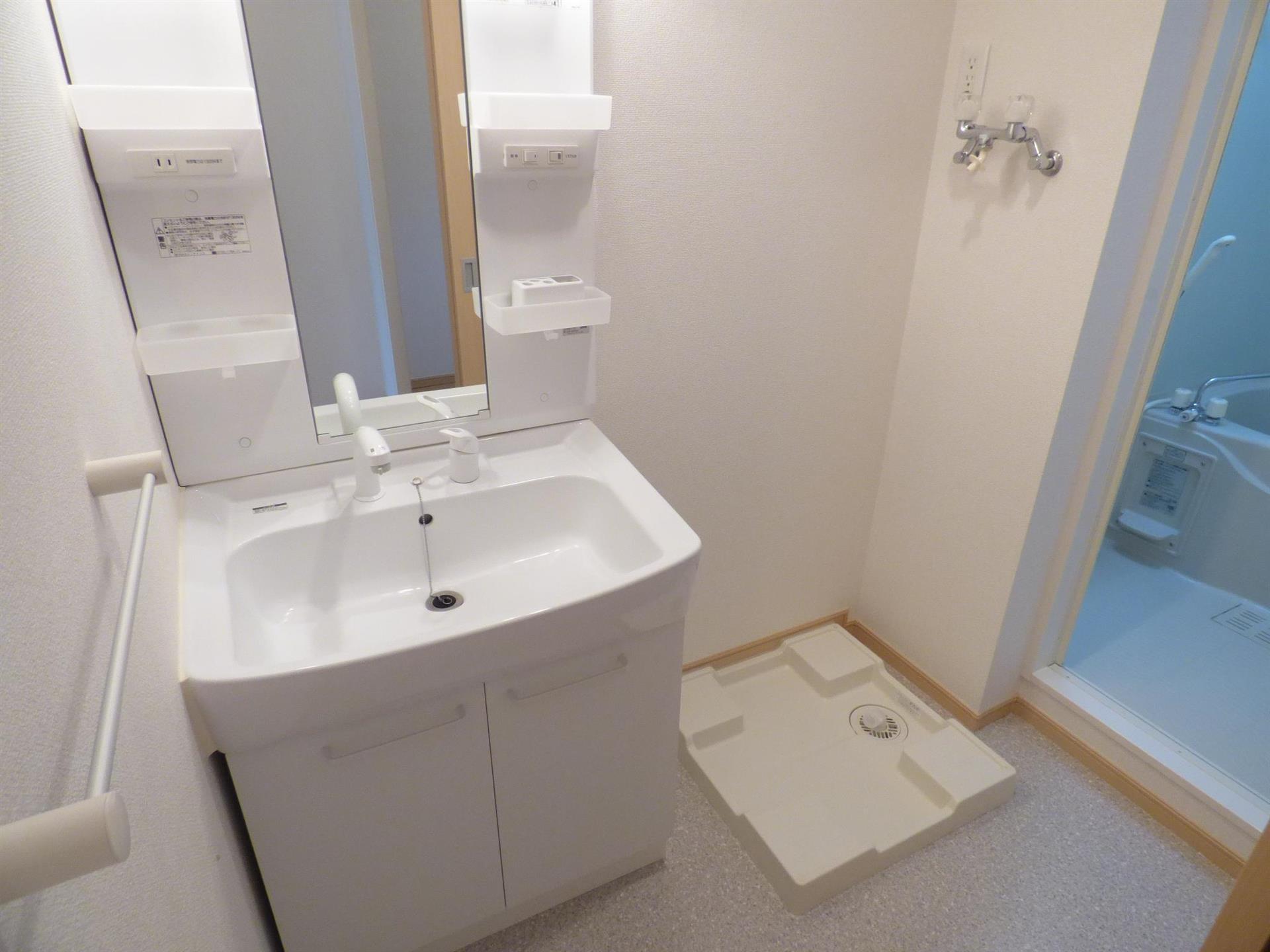 洗面設備　洗面化粧台