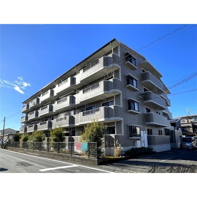 エントランス　建物外観