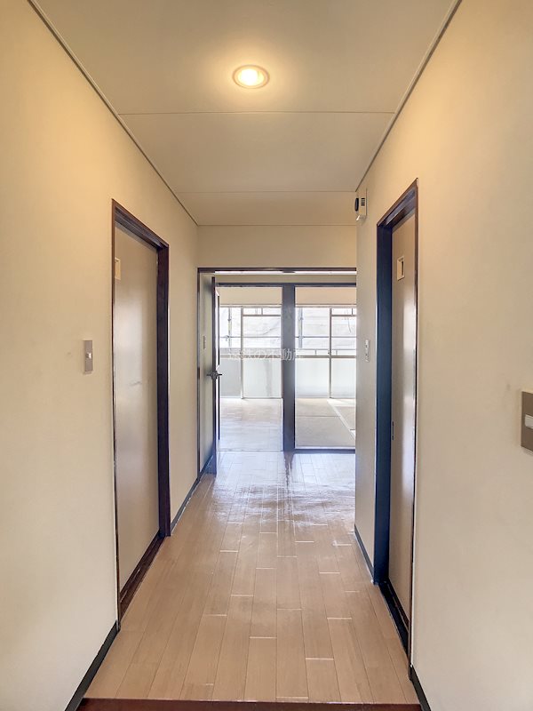 玄関　※別部屋参照