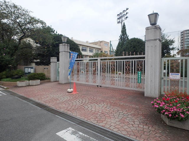 小学校　さいたま市立北浦和小学校（小学校）まで788m