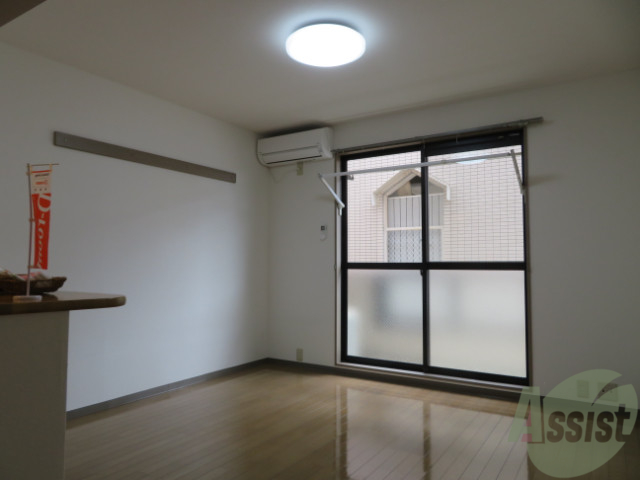 居室・リビング　１０．６帖もあるゆったりとしたリビングですね。