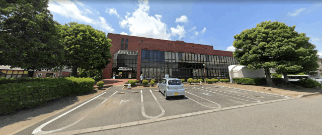 図書館　伊勢崎市図書館（図書館）まで1514m