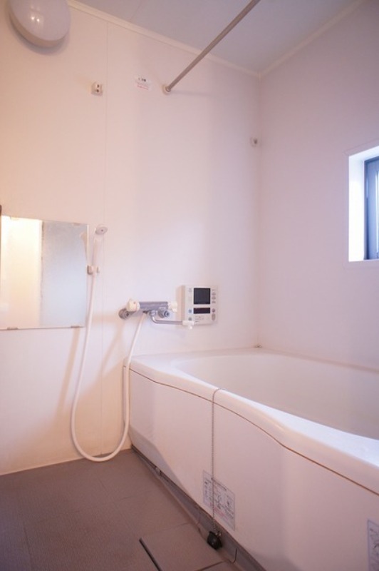 バス・シャワールーム　図面と現状に相違がある場合には現状を優先