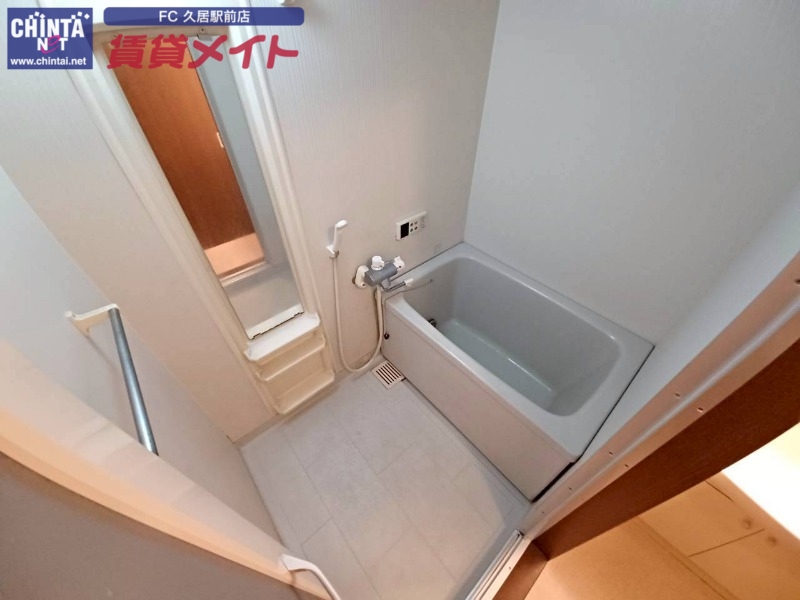 バス・シャワールーム　反転タイプ参考写真