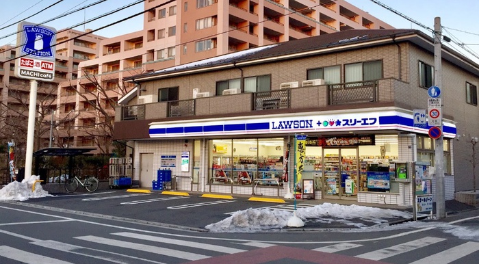 コンビニ　ローソンLTF徳丸３丁目店（コンビニ）まで321m
