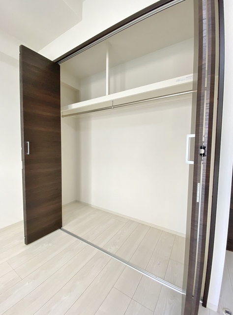 収納　ワイドクローゼット