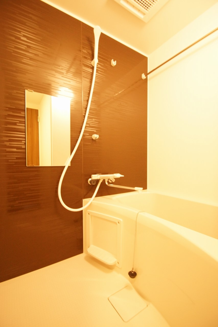 バス・シャワールーム　ゆったり過ごせるお風呂です