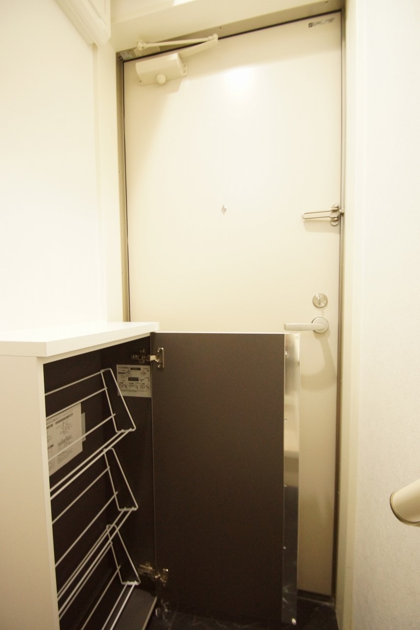 収納　シューズBOX