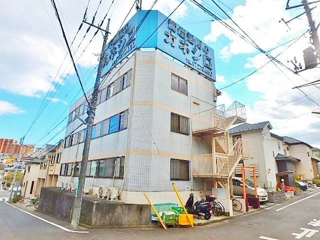 建物外観　陽当たり良好です。