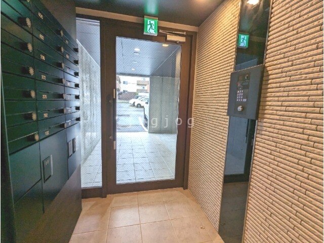 エントランス　オートロック