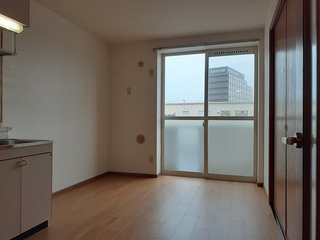 居室・リビング　居間です